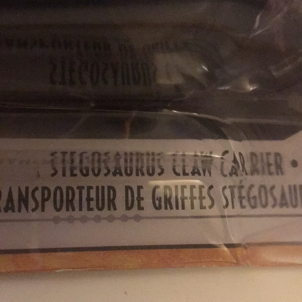 Matchbox Jurassic World Stegosaurus Claw Carrier Brand new - Picture 2 of 4